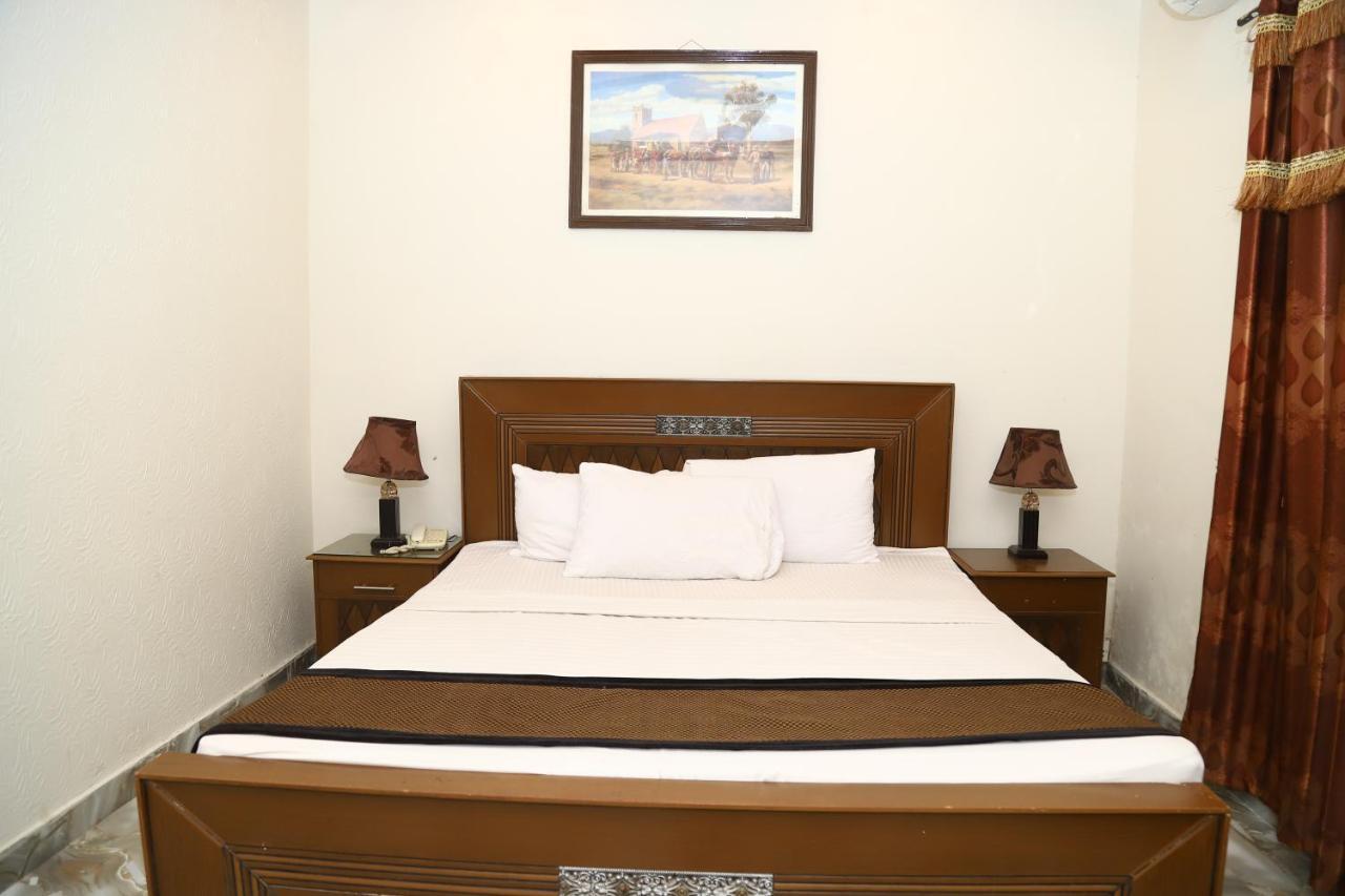 Green Fort Hotel Lahore Buitenkant foto