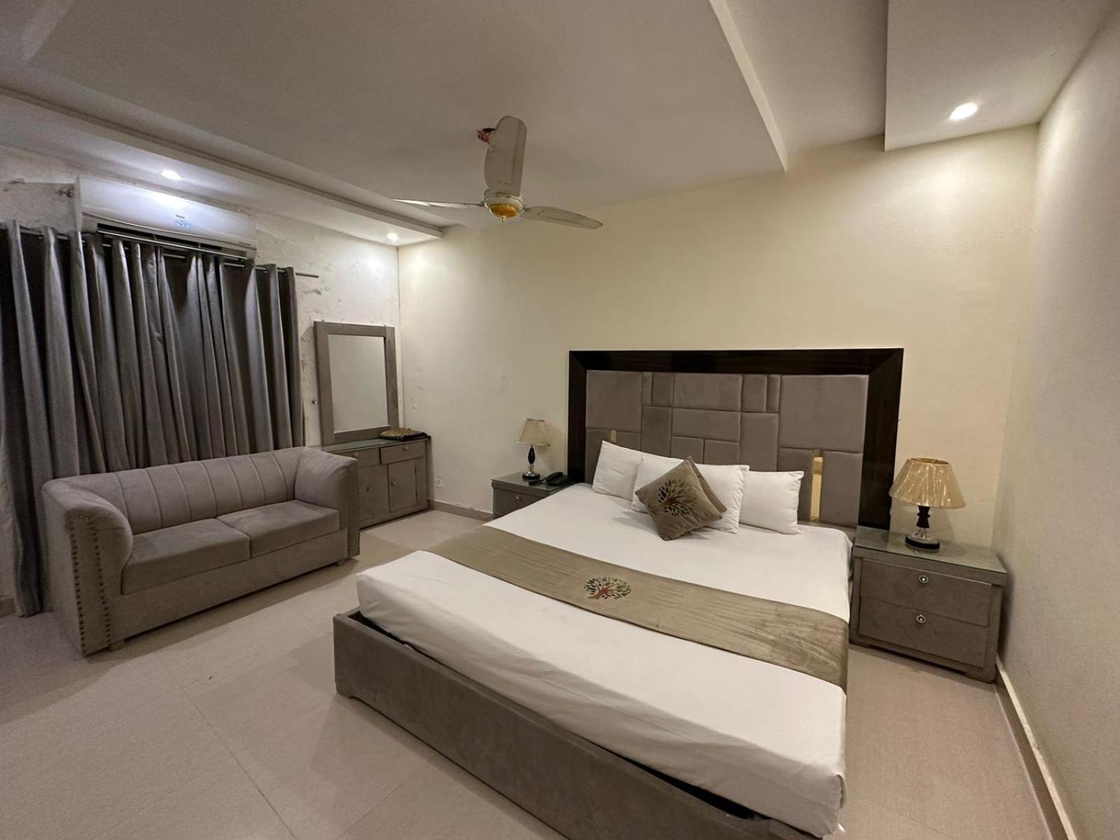 Green Fort Hotel Lahore Buitenkant foto