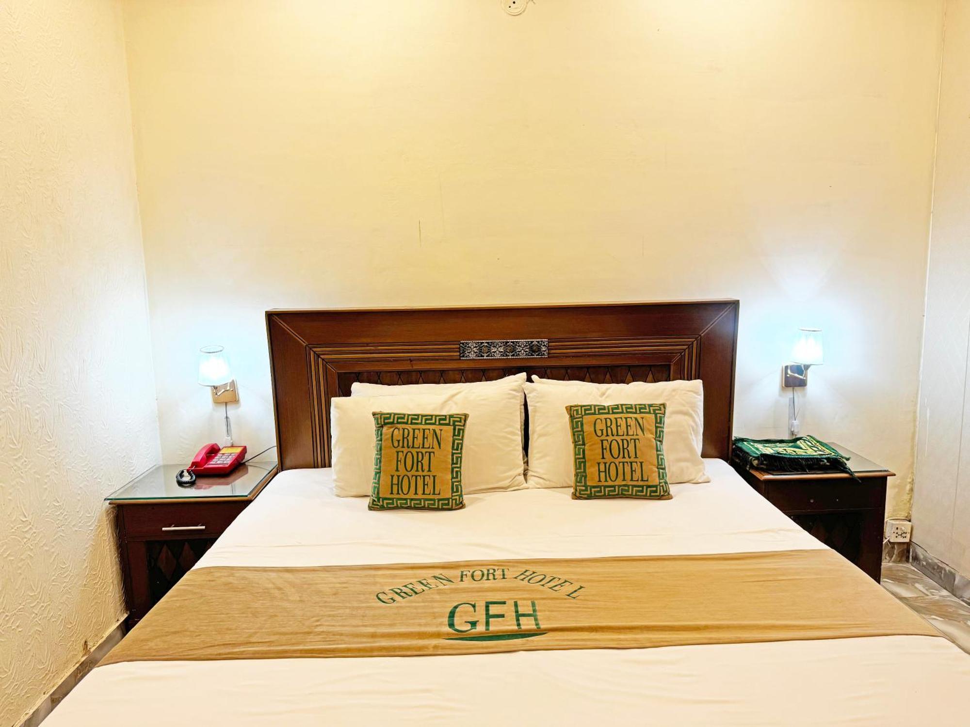 Green Fort Hotel Lahore Buitenkant foto