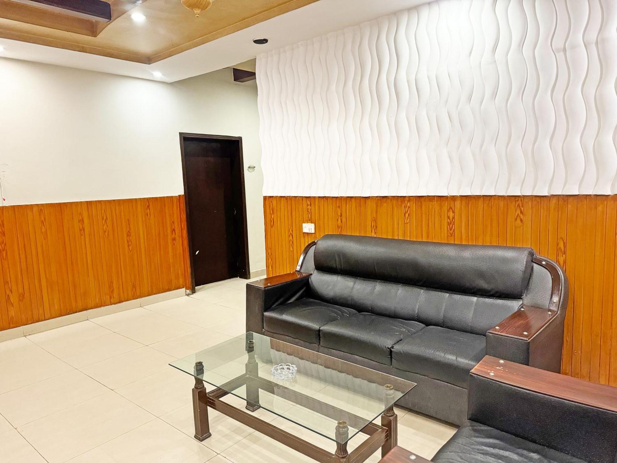 Green Fort Hotel Lahore Buitenkant foto