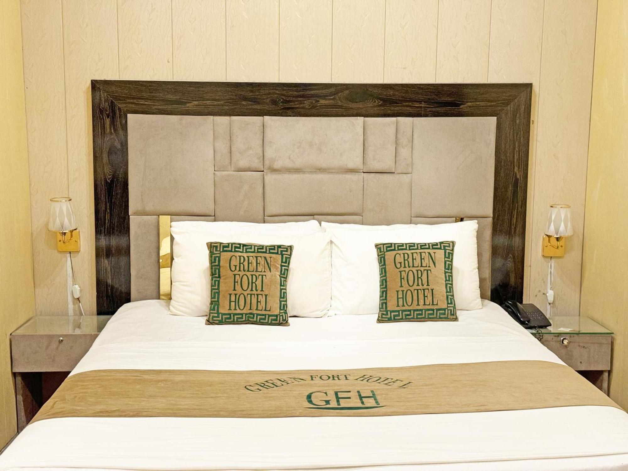 Green Fort Hotel Lahore Buitenkant foto