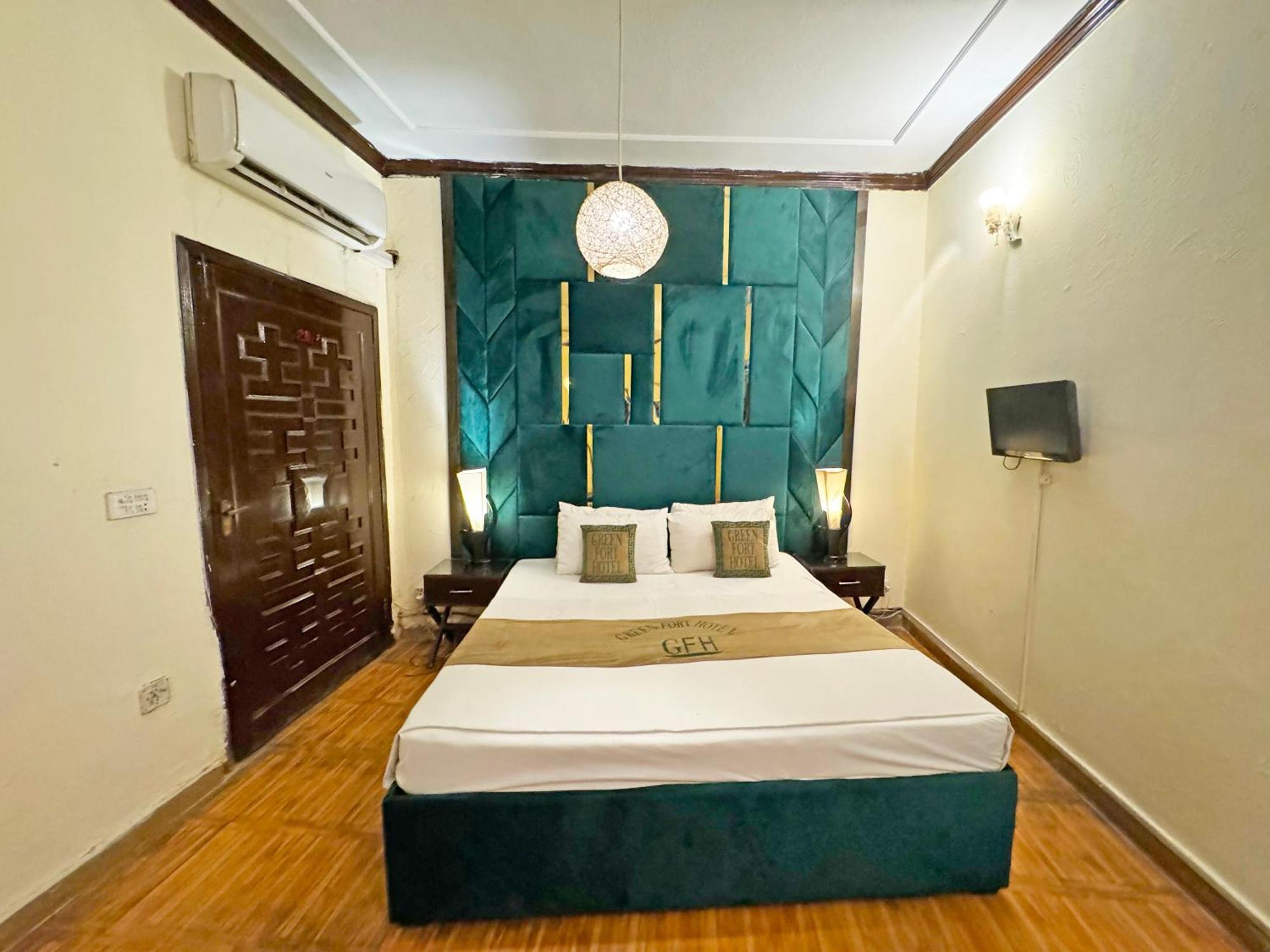 Green Fort Hotel Lahore Buitenkant foto