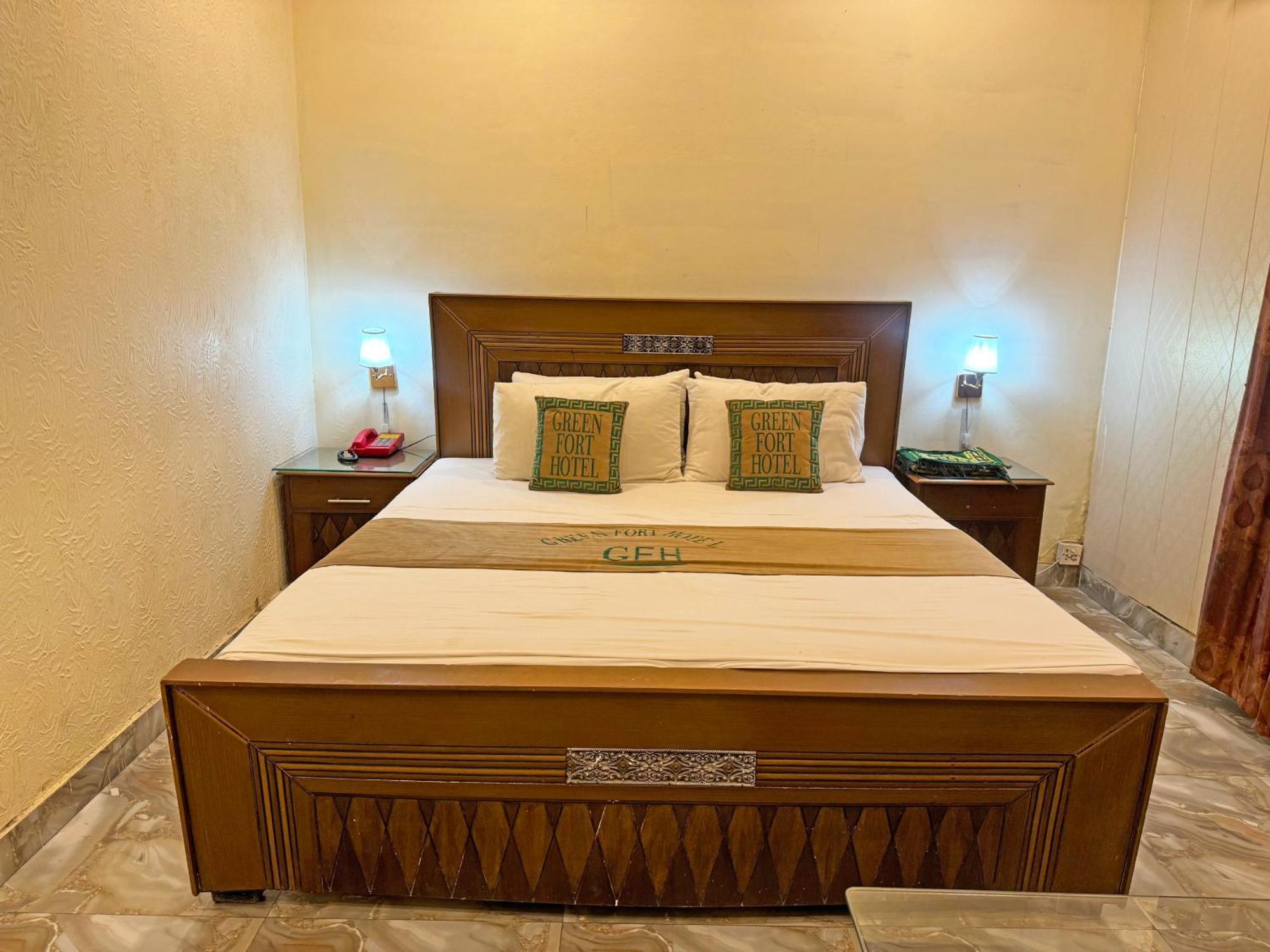 Green Fort Hotel Lahore Buitenkant foto